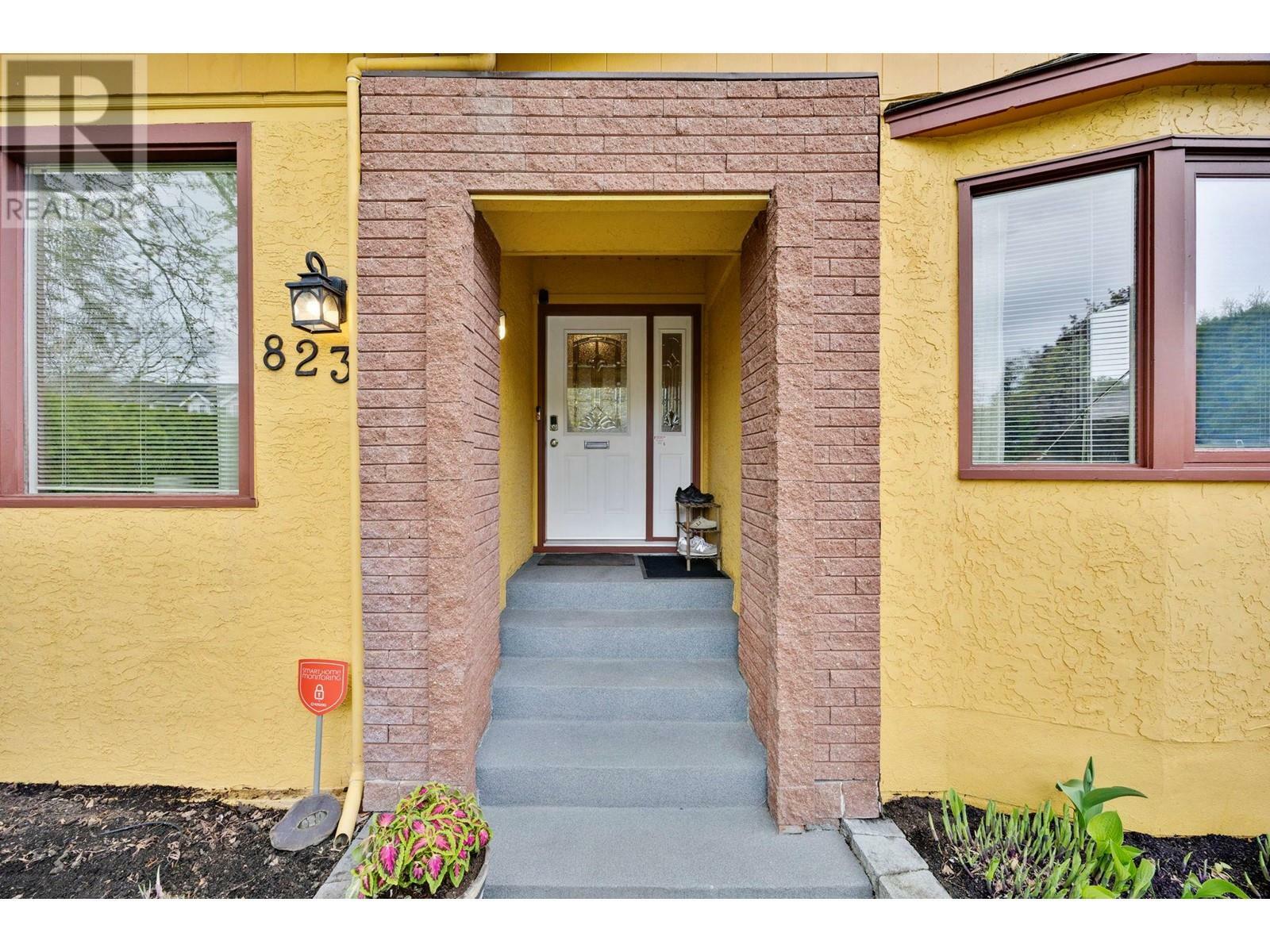 Photo de la propriété: 823 Dehart Avenue BC V1Y 6A2