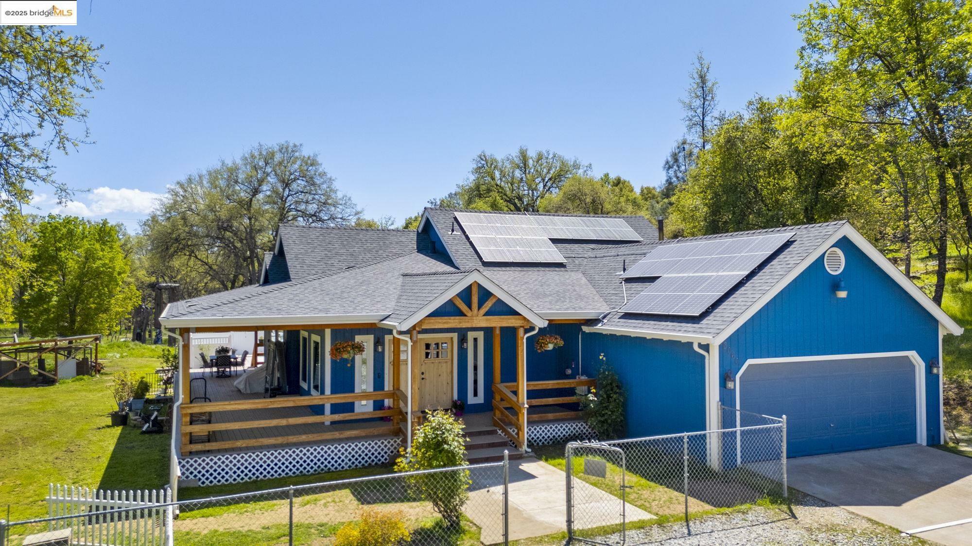 Property Photo: 18060 Rob Ric Road CA 95370