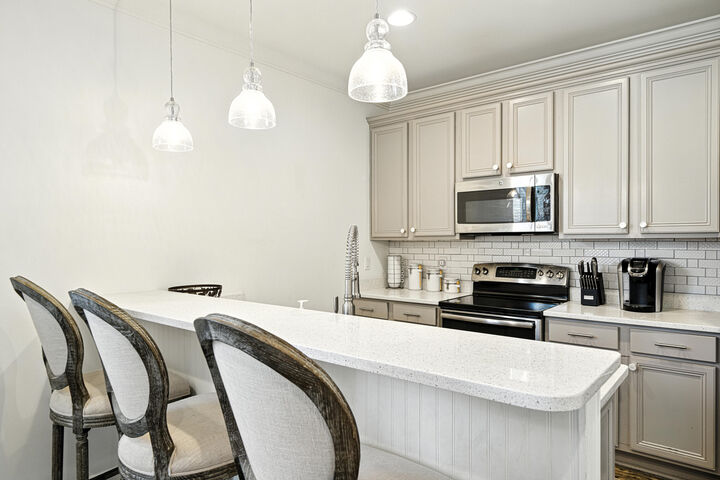 Property Photo: 175 Christian Drive FL 32459