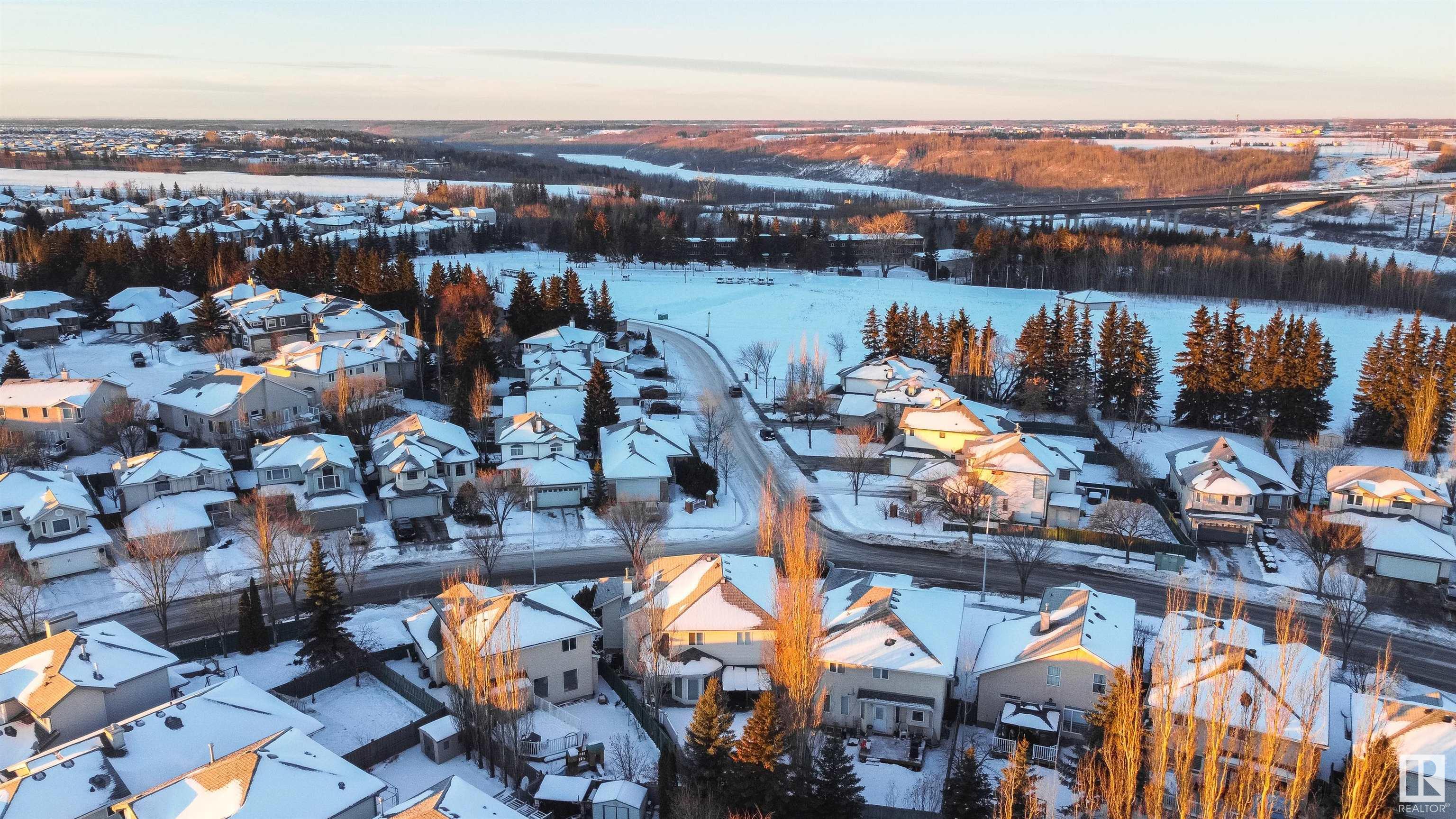Property Photo:  329 Heath Road NW  AB T6R 2X4 