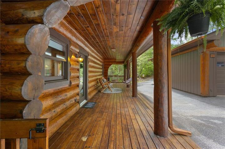 Property Photo:  103 Twin Lakes Road  GA 30513 