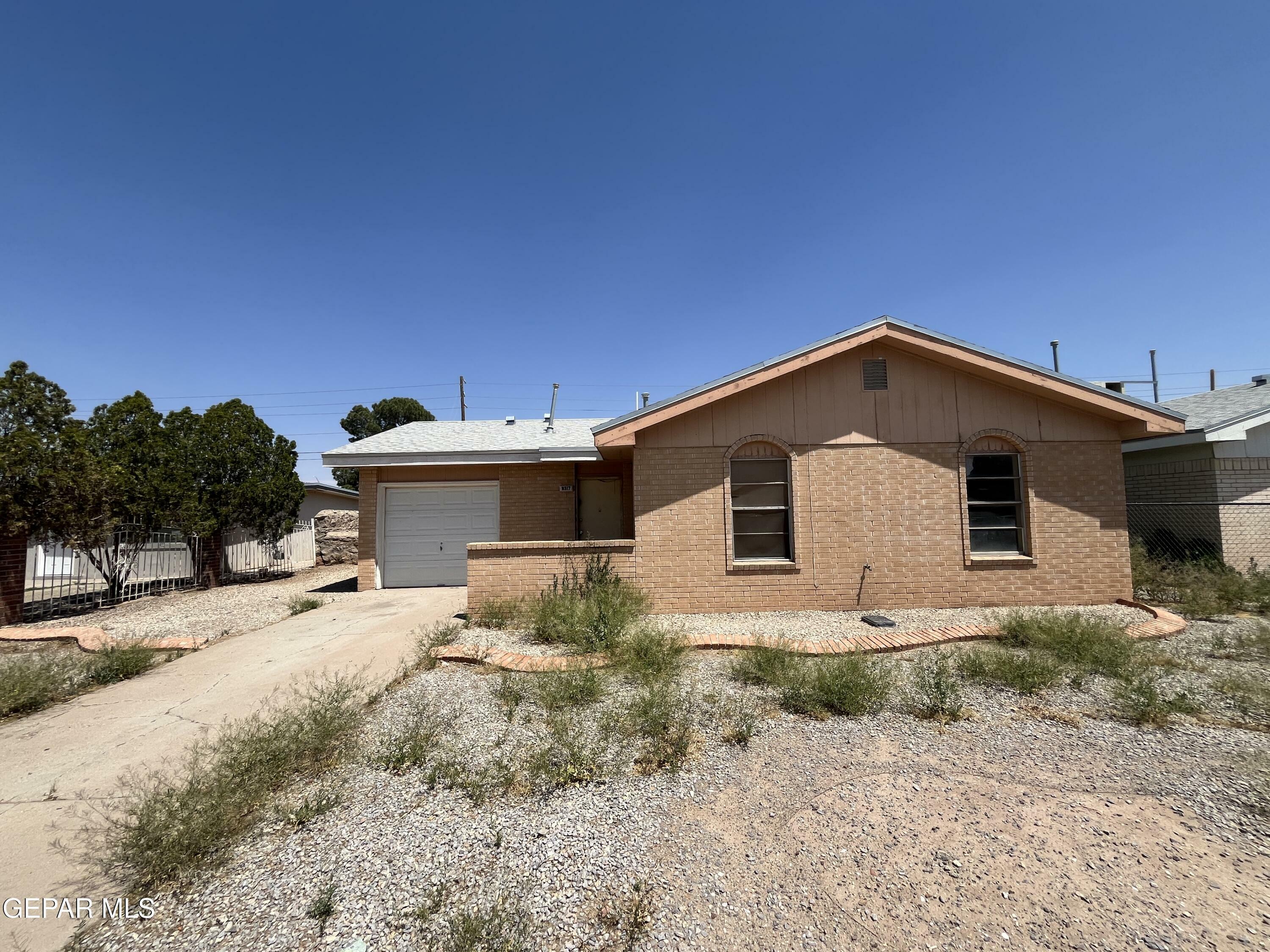 Property Photo: 9317 Envoy Way TX 79907