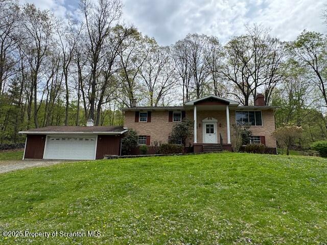 Property Photo: 322 Shadowbrook Drive PA 18657