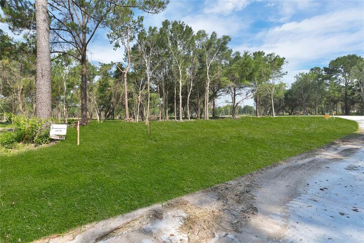 Property Photo:  2702 Whispering Pine Drive  TX 77511 