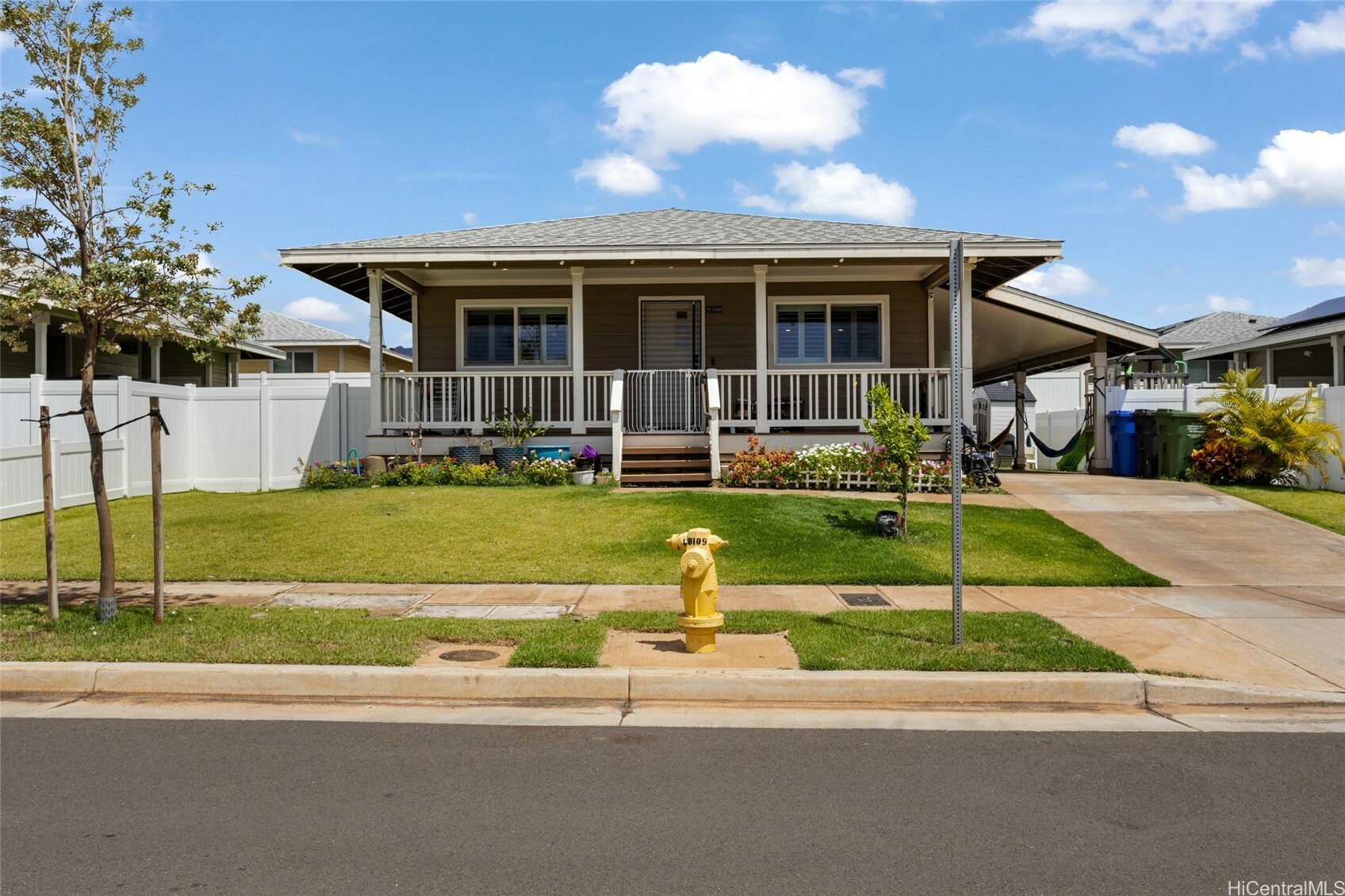 Property Photo: 91-1368 Uluahewa Street HI 96706