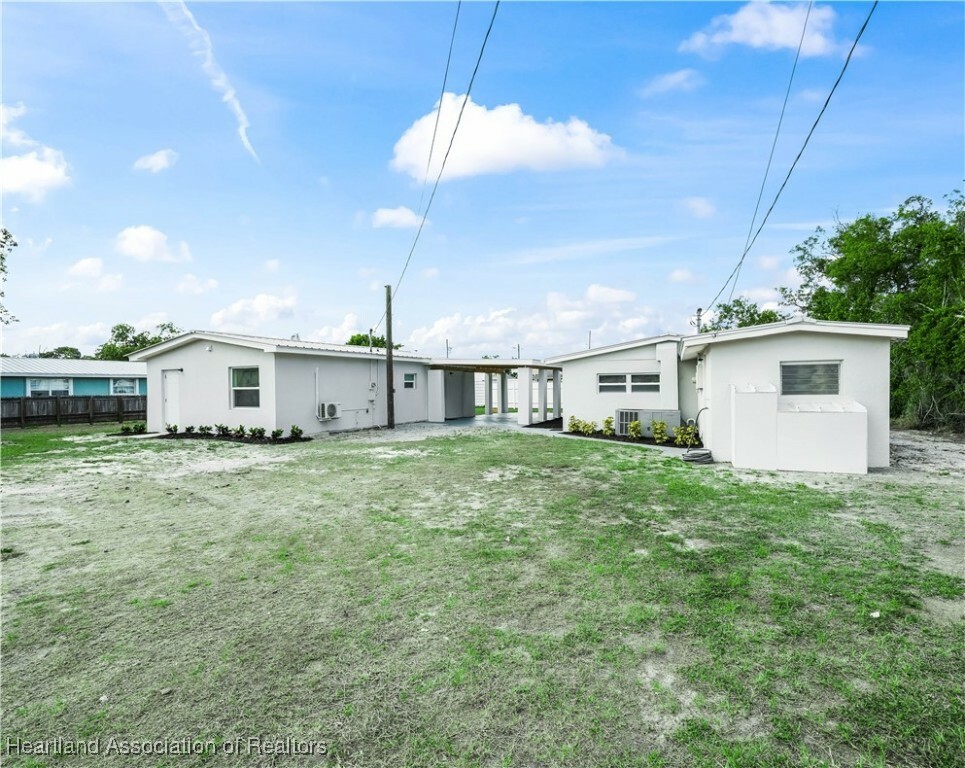 1802 E Claradge Avenue  Avon Park FL 33825 photo