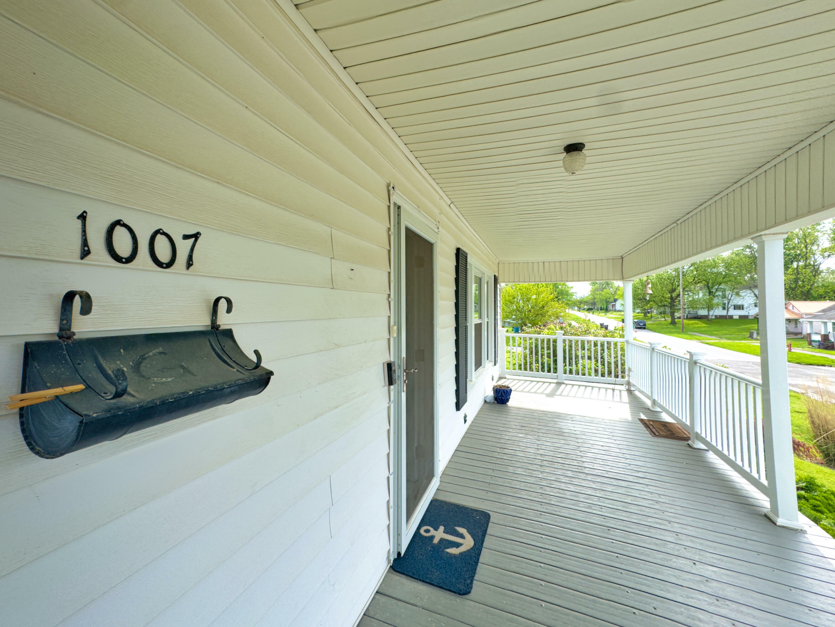 Property Photo: 1007 Myra Street MO 65270