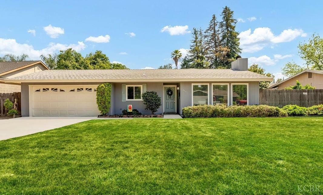 446 N Vista  Visalia CA 93292 photo