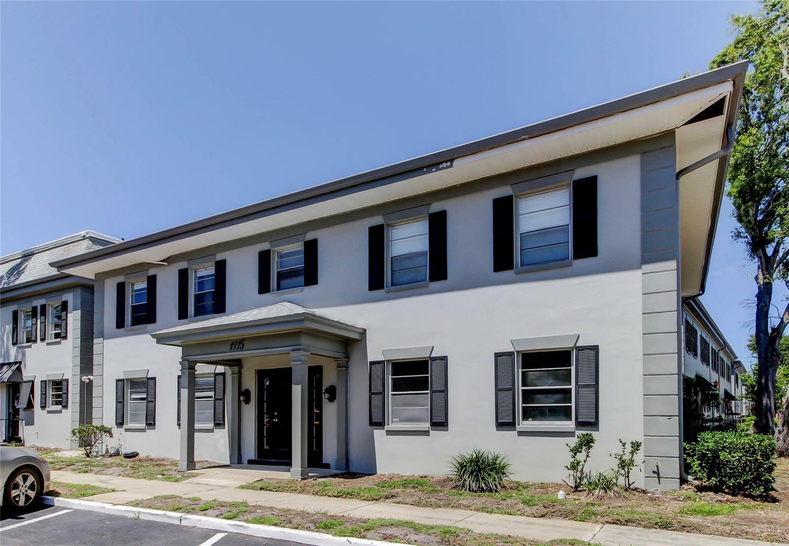 Property Photo: 1115 Rue Des Chateaux 2B FL 33707