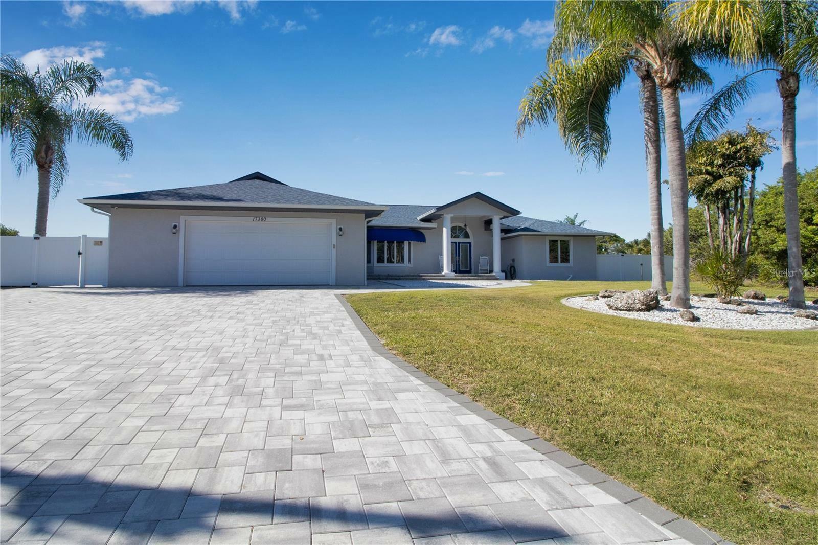 Property Photo: 17380 Bayharbor Circle FL 33948