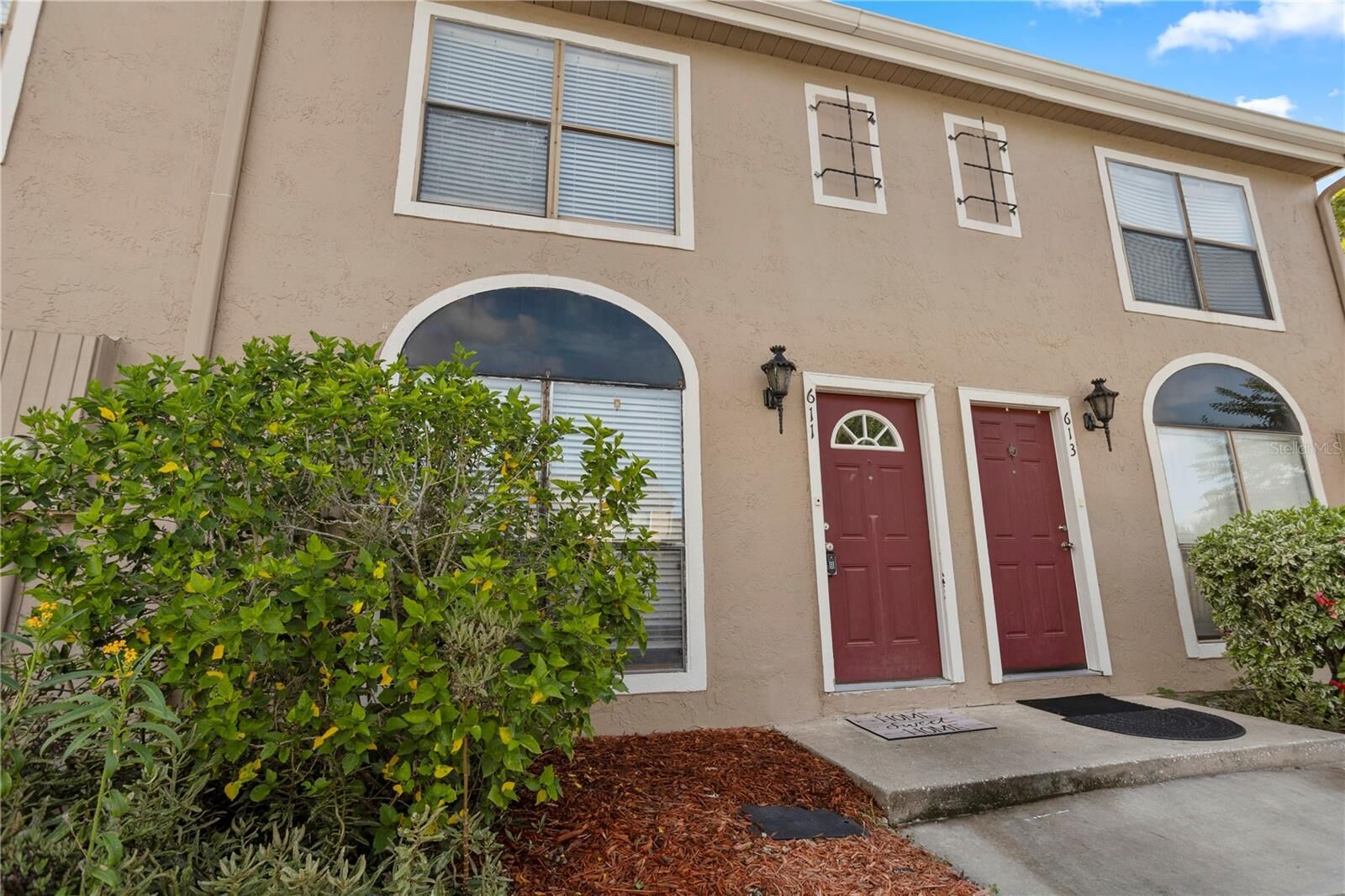 Property Photo: 611 Casa Park A Court FL 32708