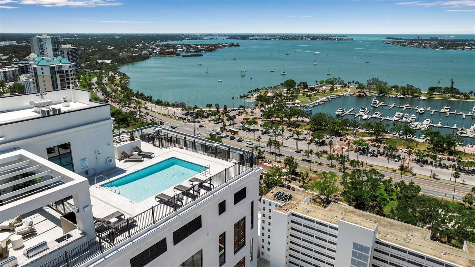 Property Photo: 33 S Palm Avenue 1403 FL 34236