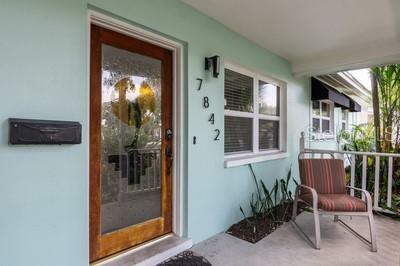 Property Photo: 7842 15th Way N FL 33702