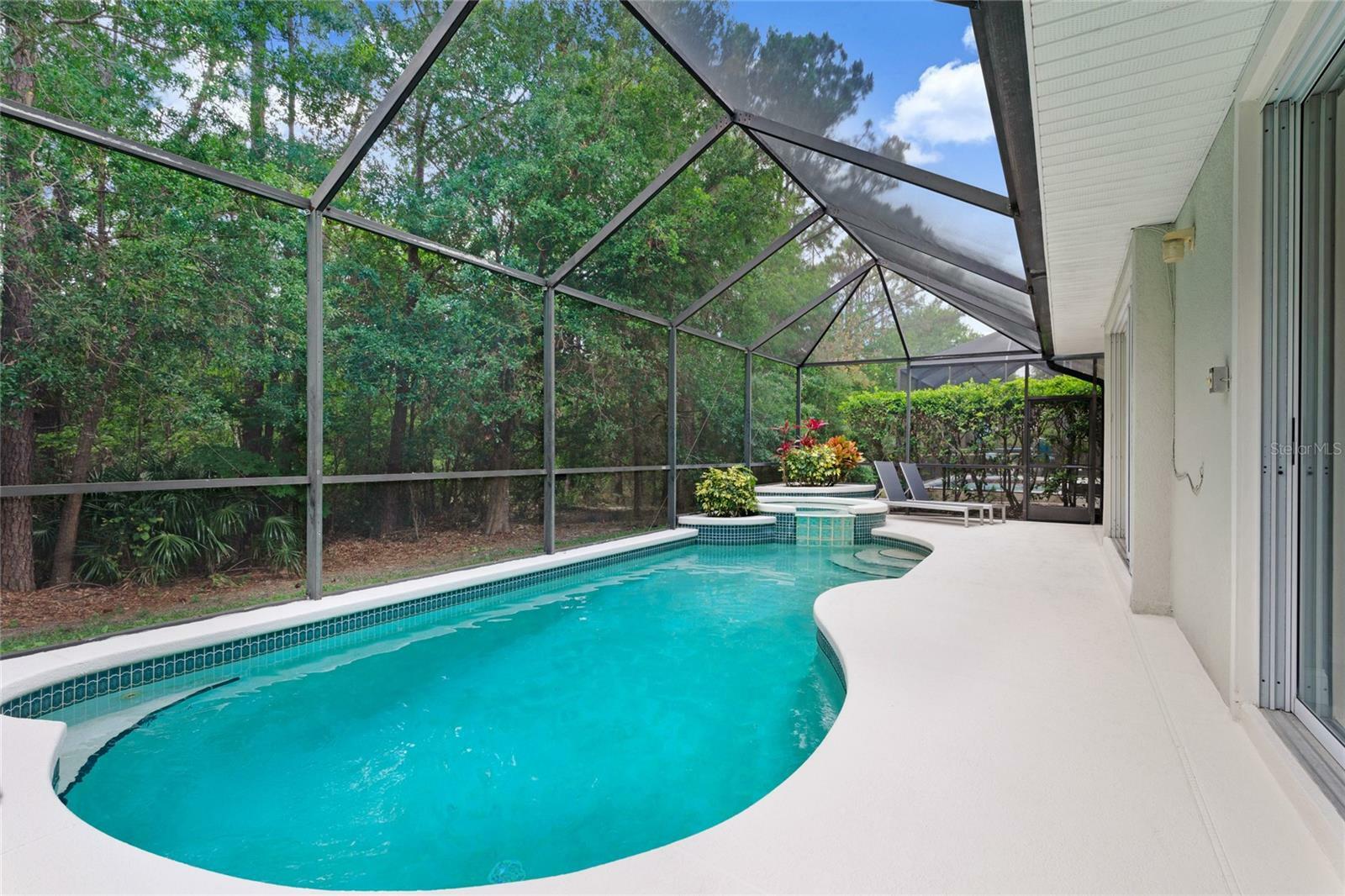 Property Photo: 2906 Sunset Vista Court FL 34747