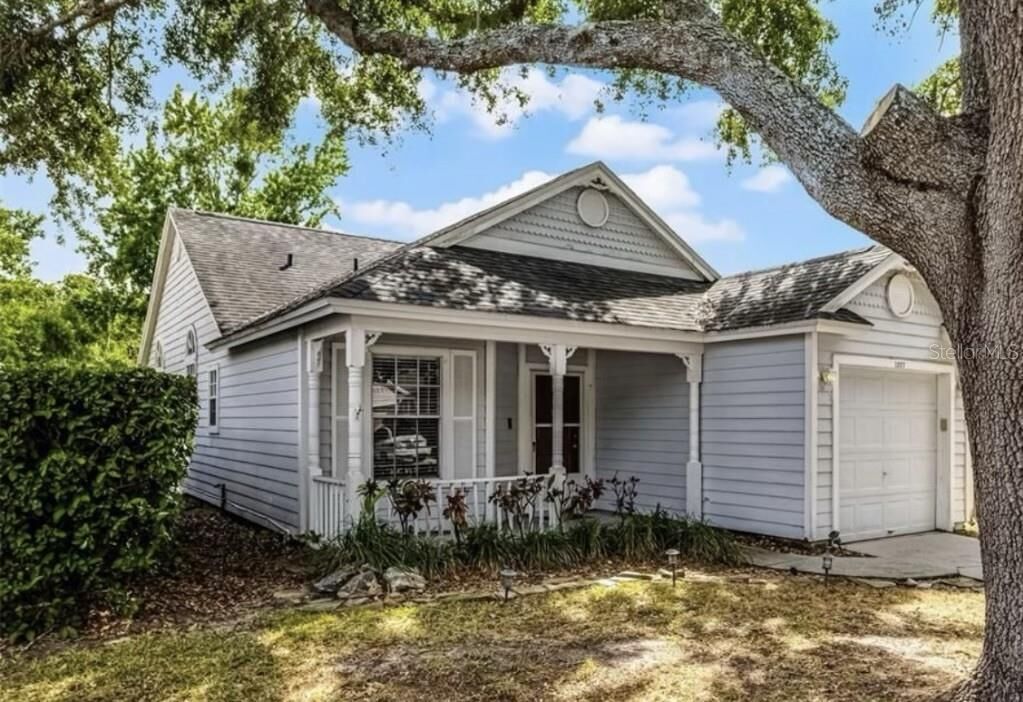 Property Photo: 1527 Braewick Street FL 32708