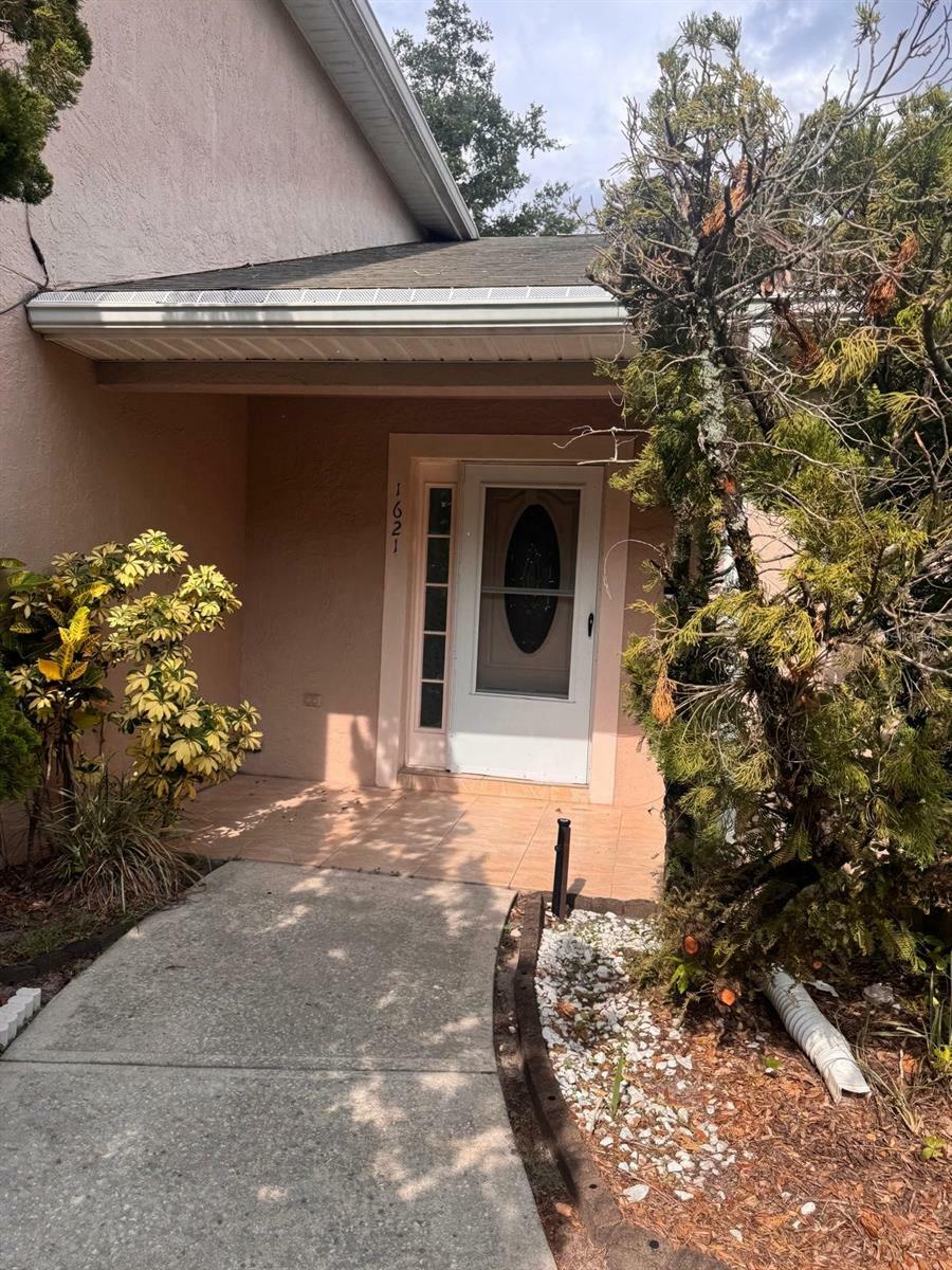 Property Photo: 1621 Emily Court FL 34744