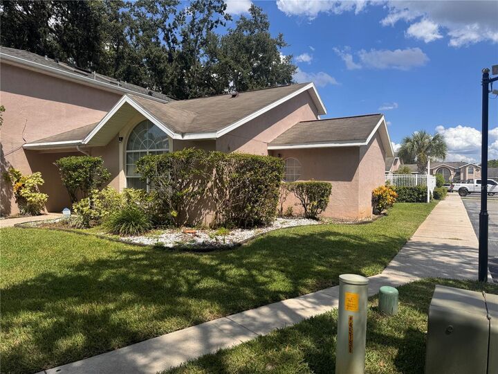 Property Photo:  1621 Emily Court  FL 34744 