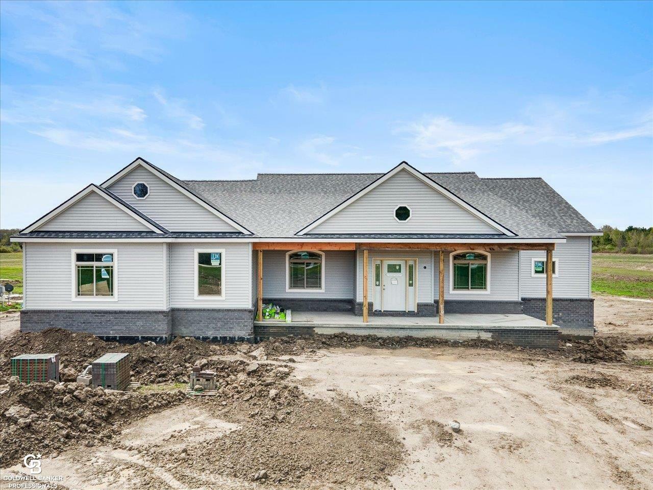 Property Photo: 6887 Springborn Road MI 48054