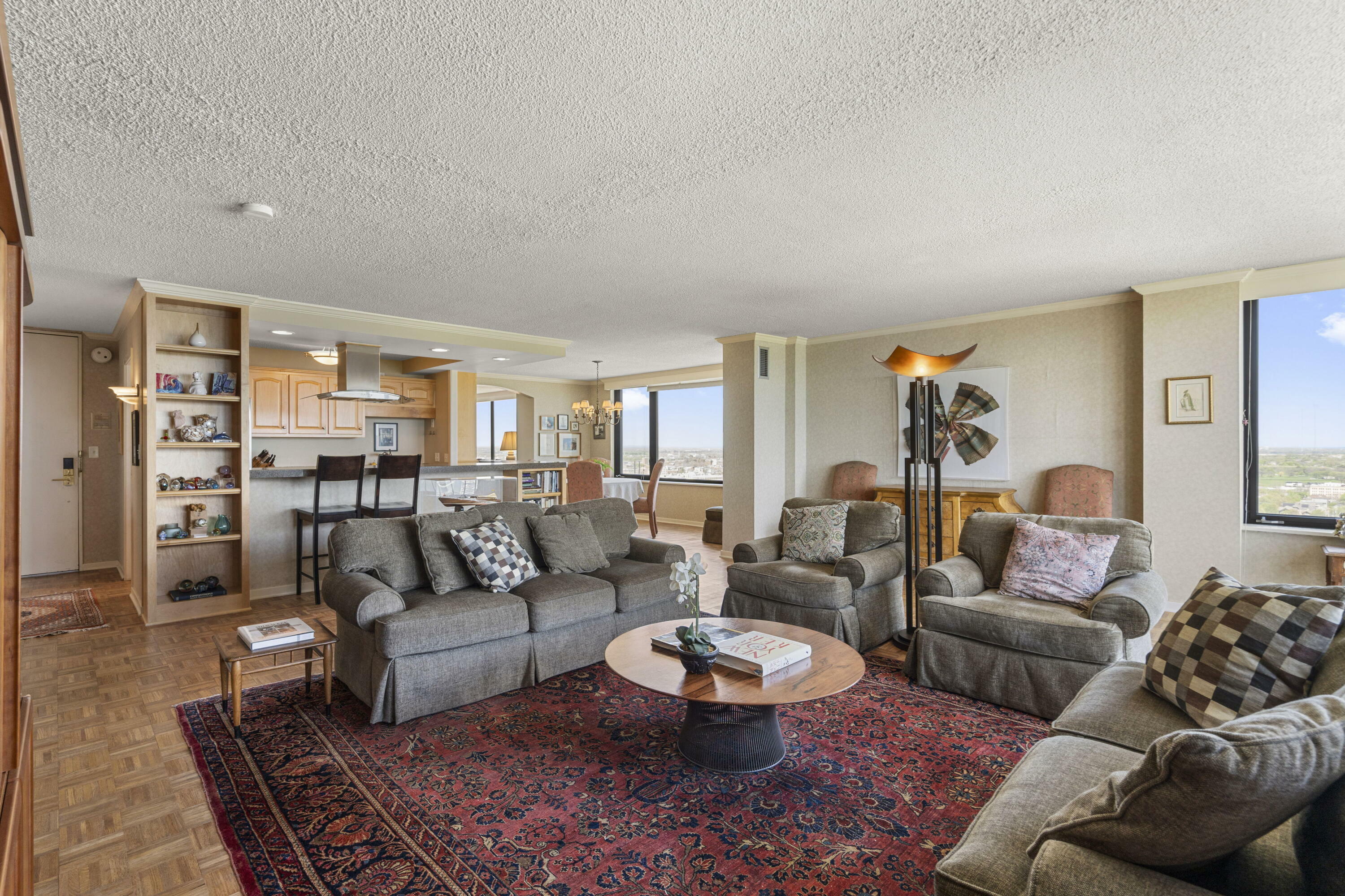 Property Photo: 929 N Astor St 2608 WI 53202