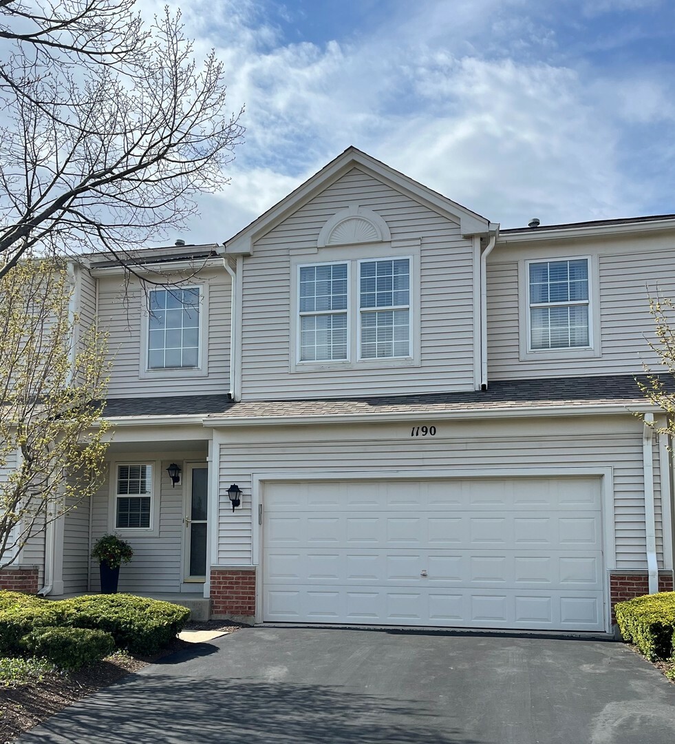 Property Photo:  1190 Grand Cypress Court  IL 60502 
