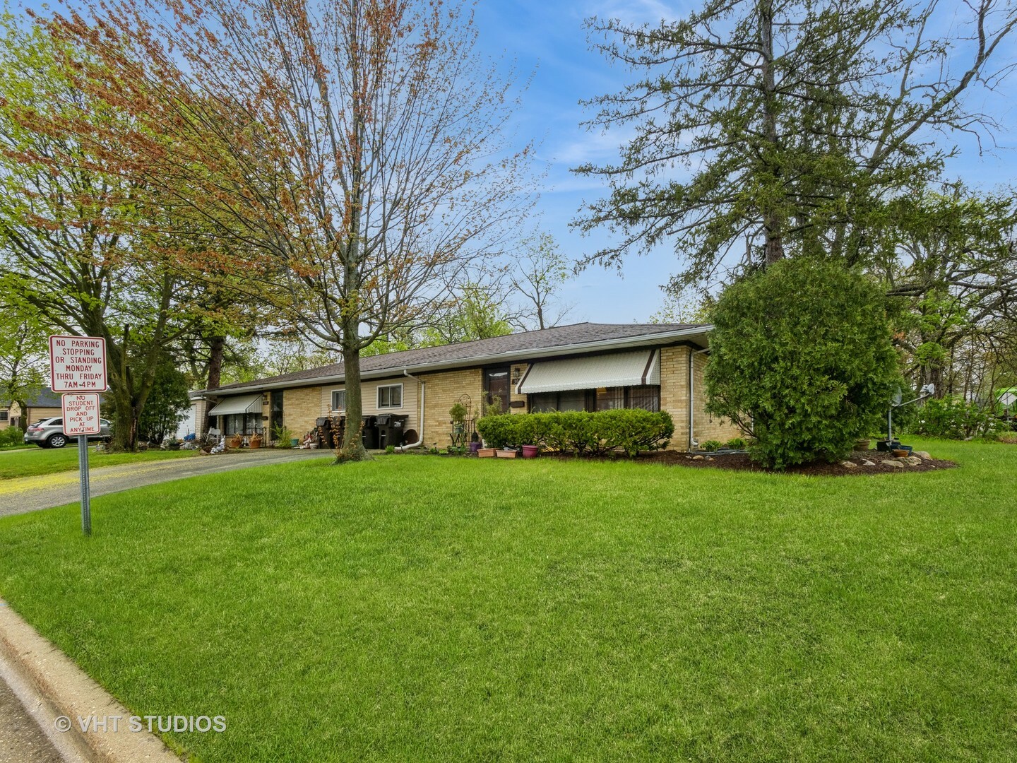 Property Photo: 302-304 Osage Street IL 60084