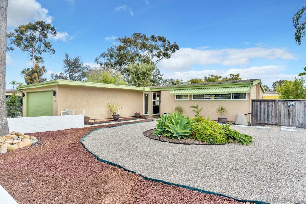 Property Photo: 3031 Larkin Pl CA 92123