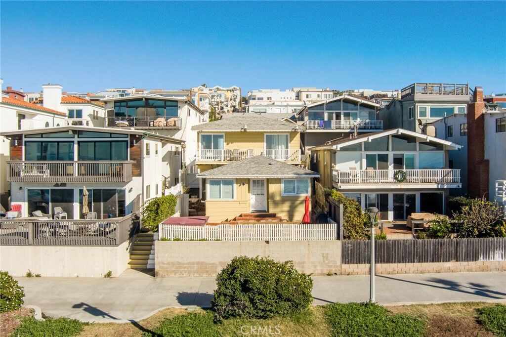 Property Photo: 4210 The Strand CA 90266