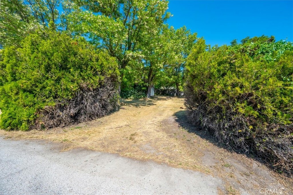 Property Photo: 5985 Dolores Avenue CA 93422