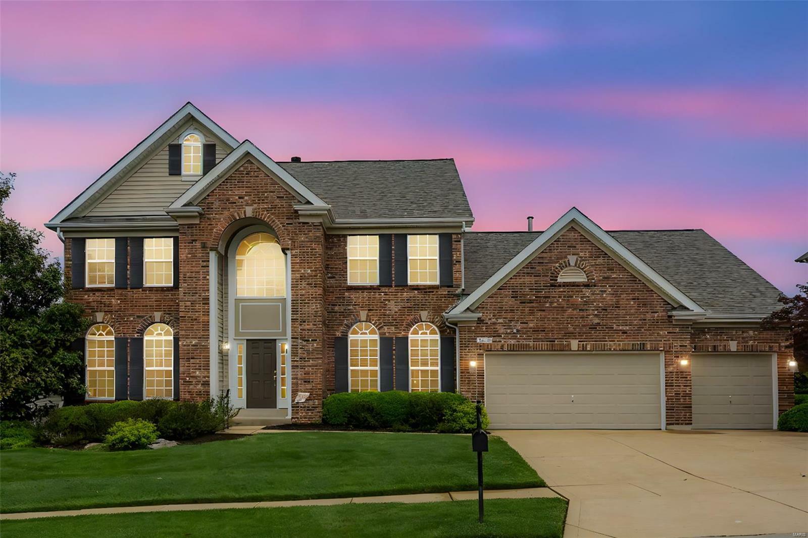 3015 Windsor Point Drive  St Louis MO 63129 photo
