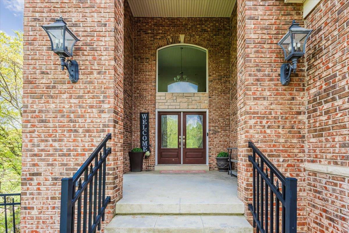 Property Photo: 9542 Country Club Grn MO 63127