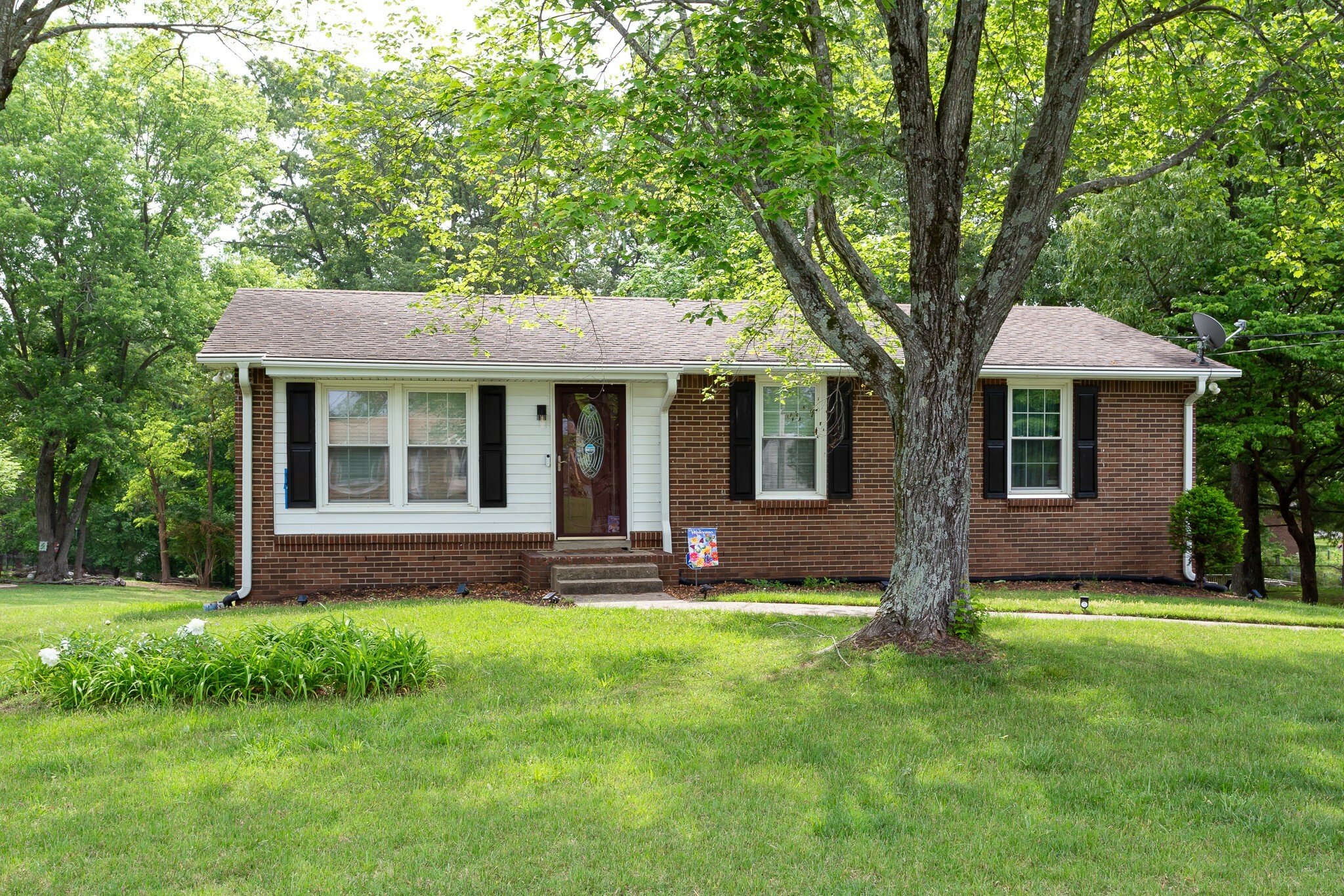Property Photo: 2503 Atwood Drive TN 37040