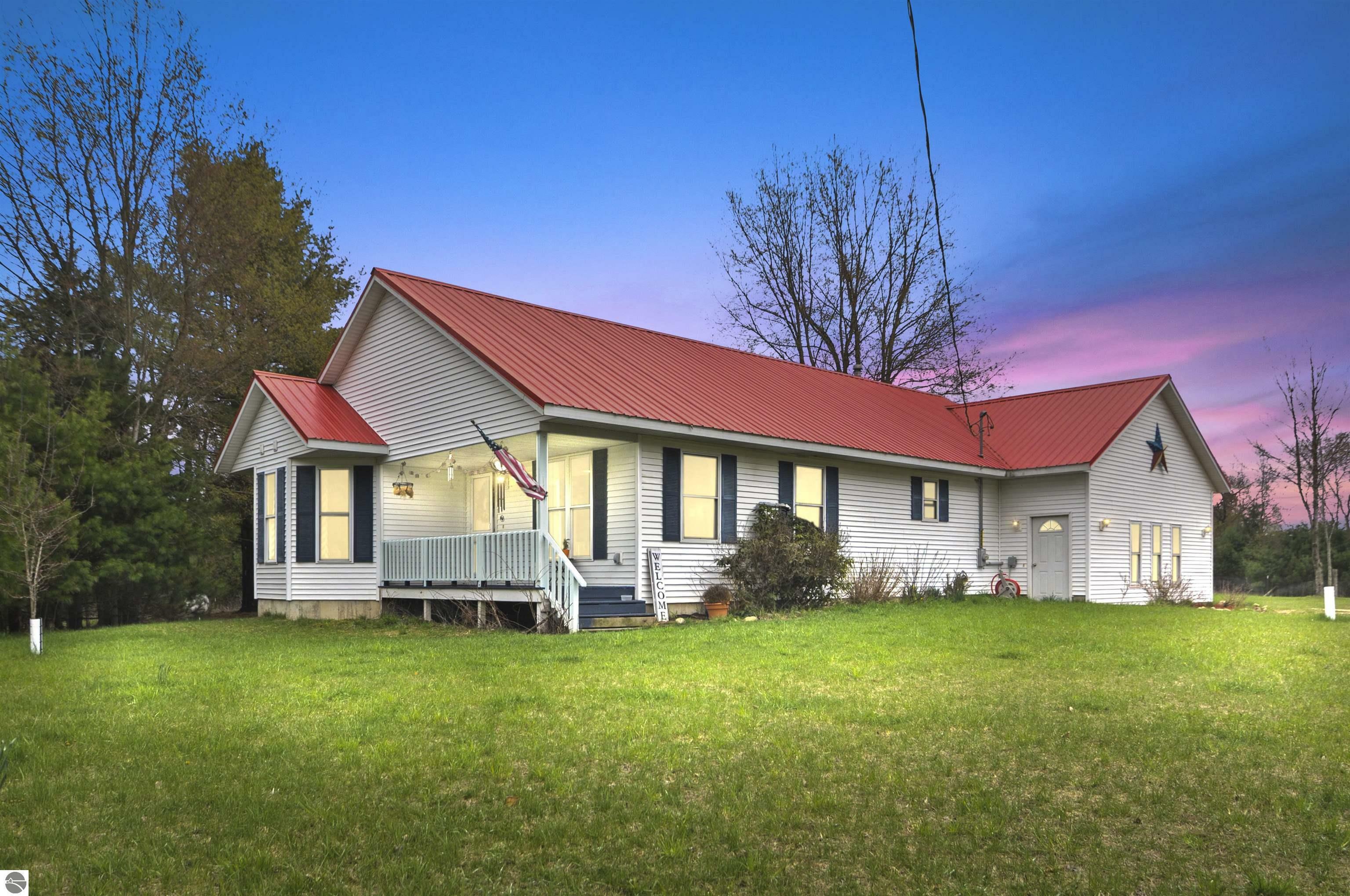 Property Photo: 2426 E 48 1/2 Road MI 49601
