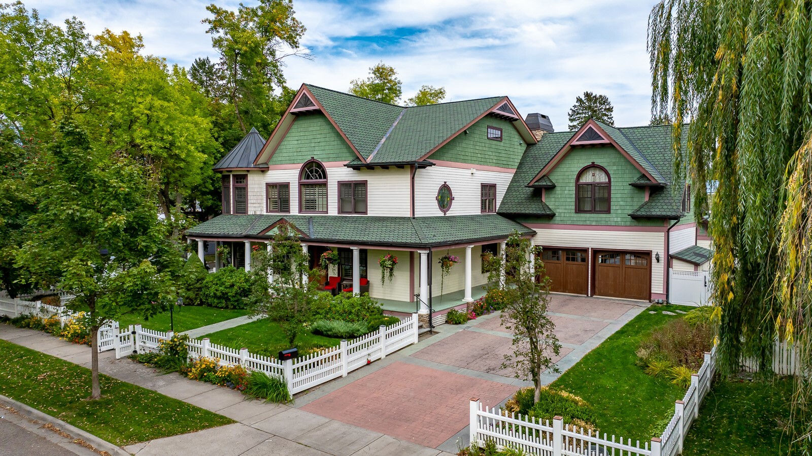 305 Columbia Avenue  Whitefish MT 59937 photo