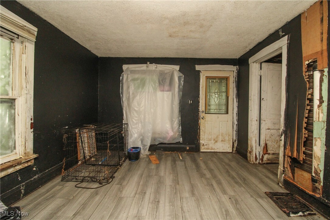 Property Photo: 298 S State Line Road OH 44438