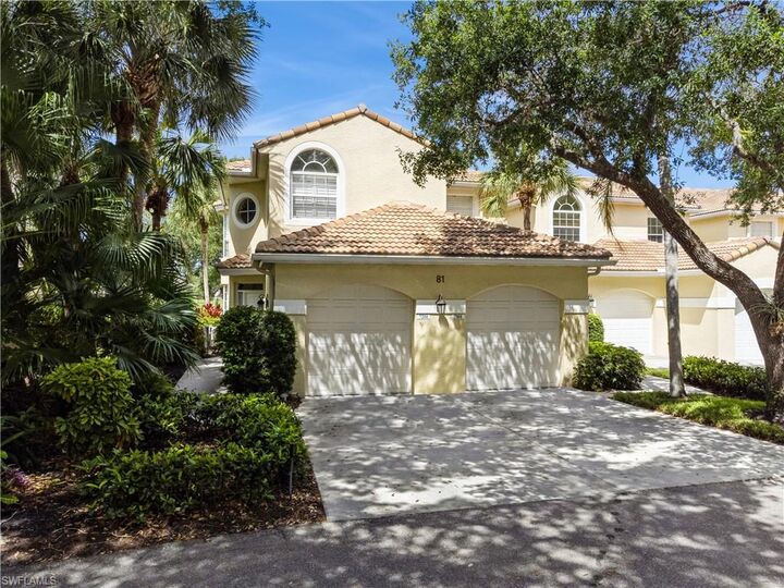 Property Photo:  81 Silver Oaks Cir 7-201  FL 34119 