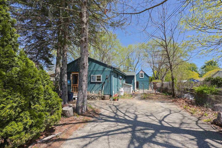 Property Photo: 26 Evelyn Avenue NH 03077