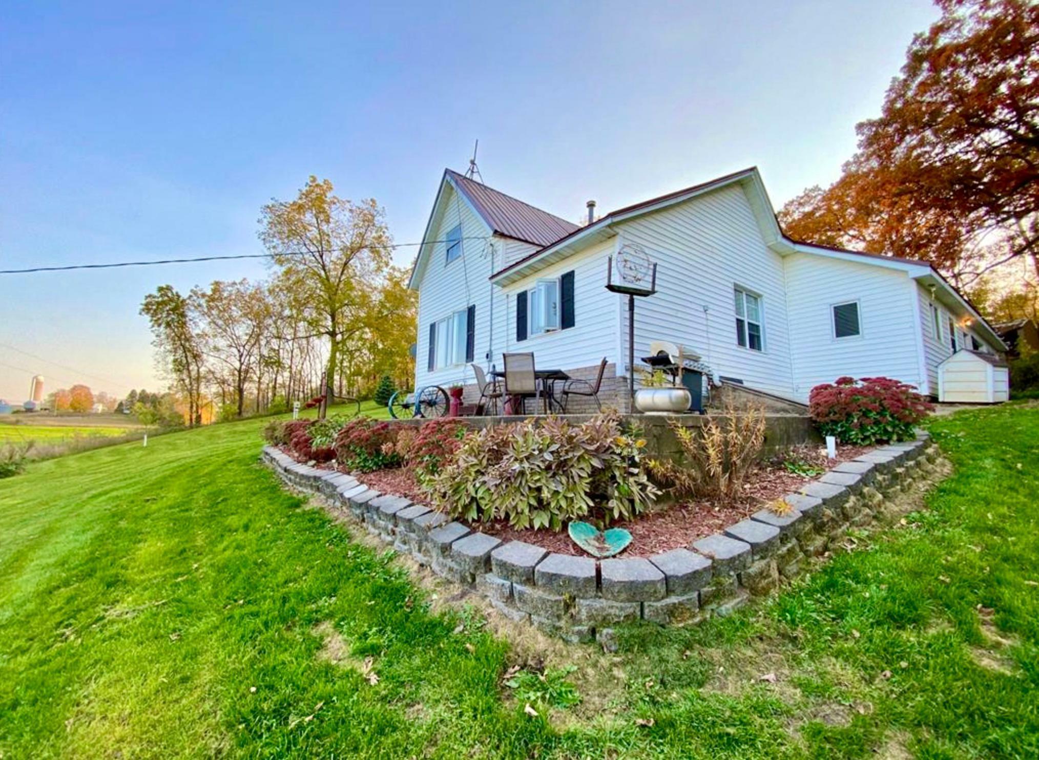 Property Photo: 27227 Raven Road MN 55975