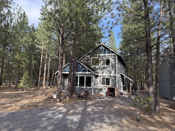 52090 Foxtail Road  La Pine OR 97739 photo