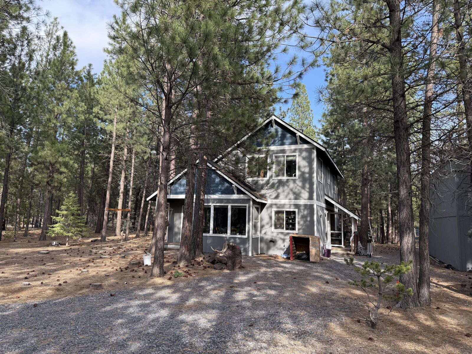 Property Photo: 52090 Foxtail Road OR 97739
