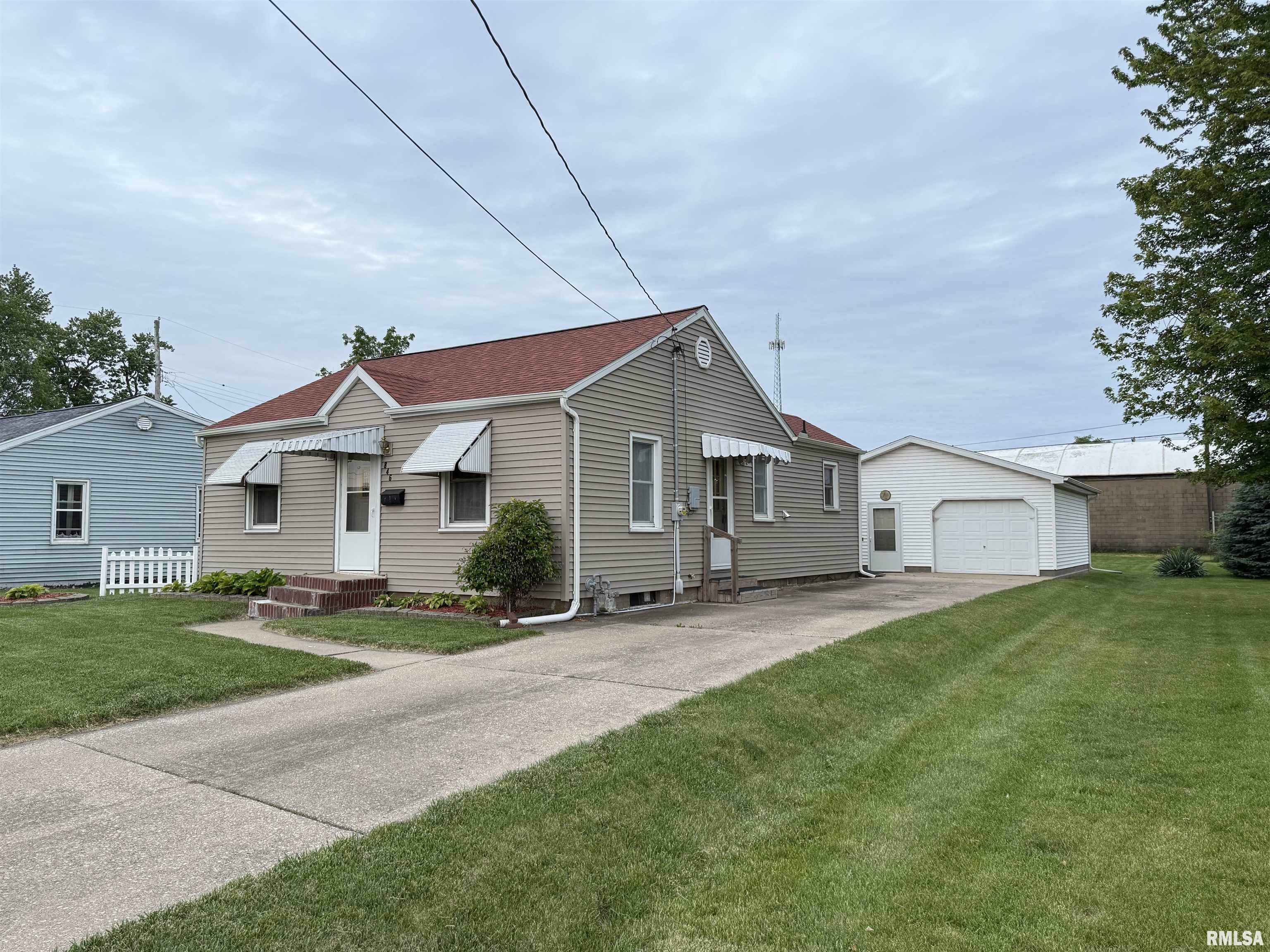 846 S 7th Avenue  Canton IL 61520 photo