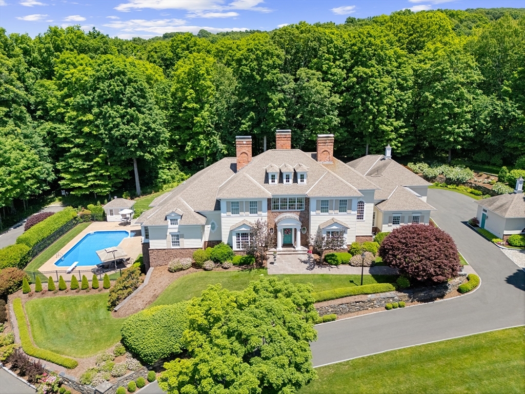 Property Photo: 6 Hilltop Park MA 01095