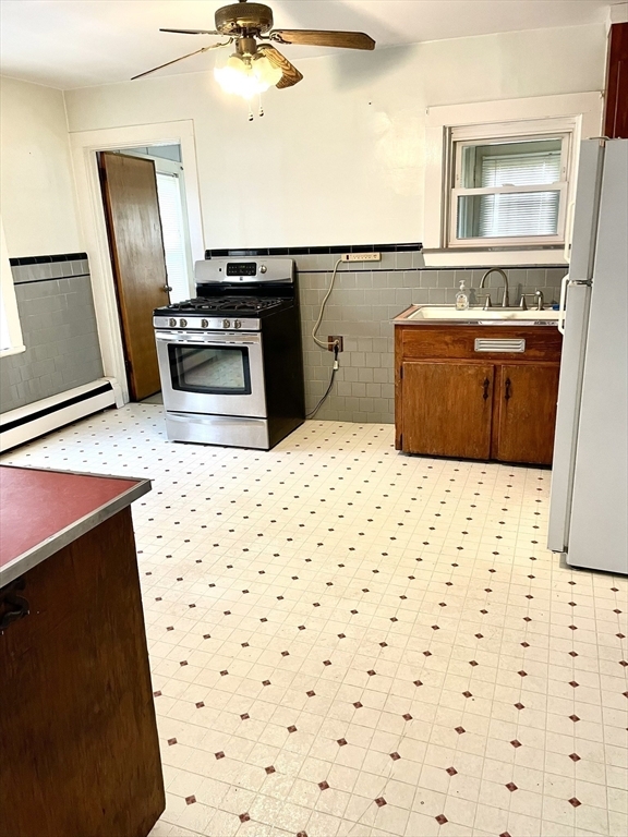 Property Photo:  31 Fruit St  MA 01757 