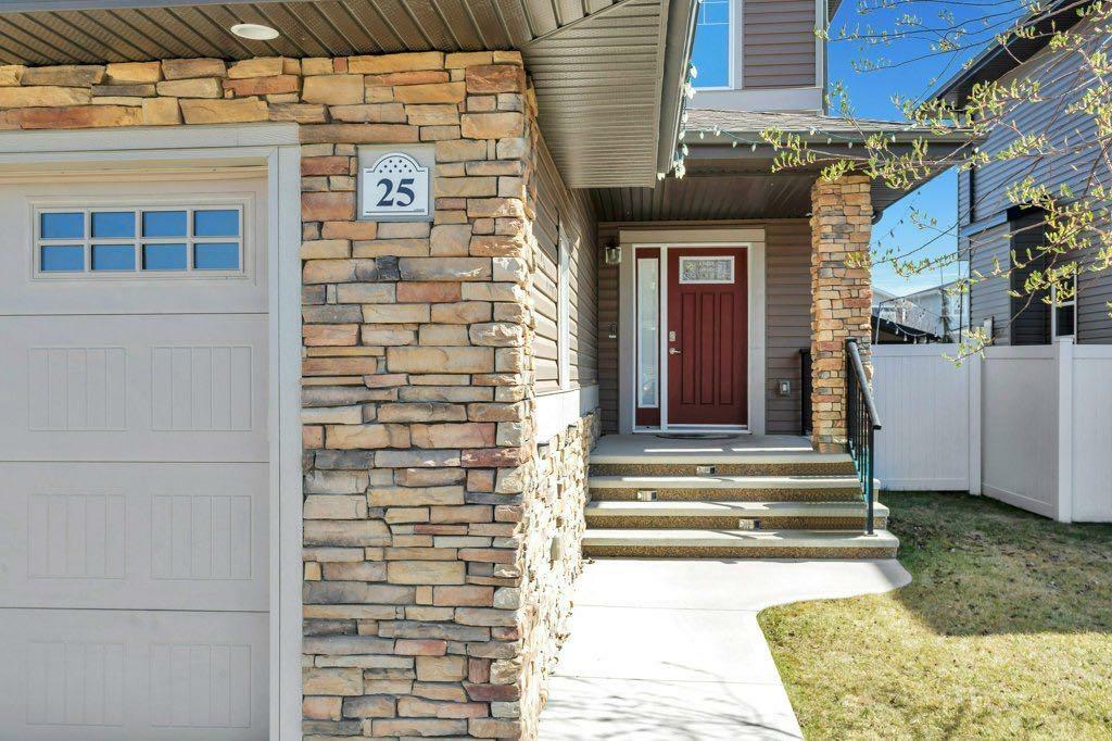 Property Photo: 25 Lazaro Close AB T4R 0R6
