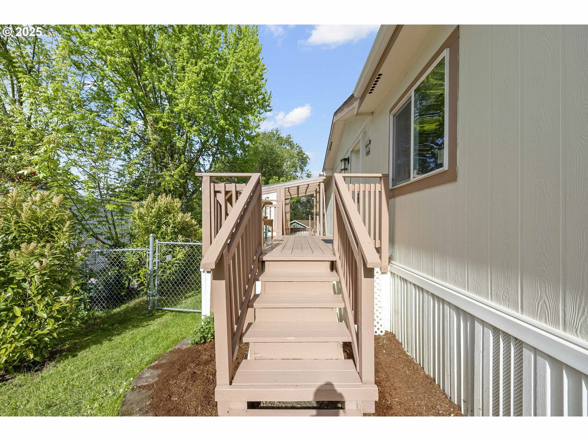 Property Photo: 5055 NE Elliott Cir 51 OR 97330