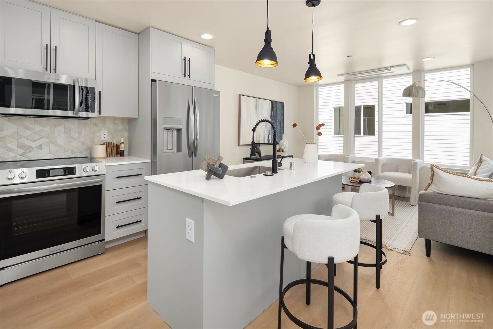 Property Photo: 923 NW 56th Street C WA 98107