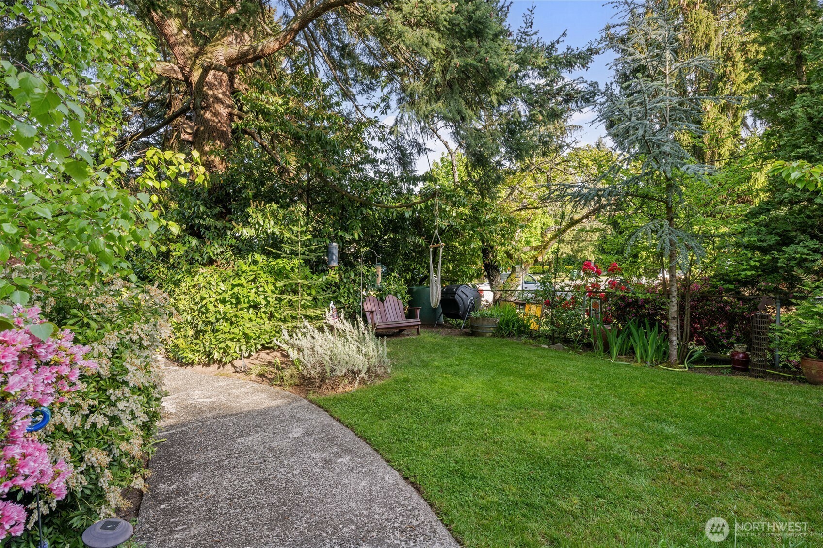 Property Photo: 15825 10th Avenue SW WA 98166