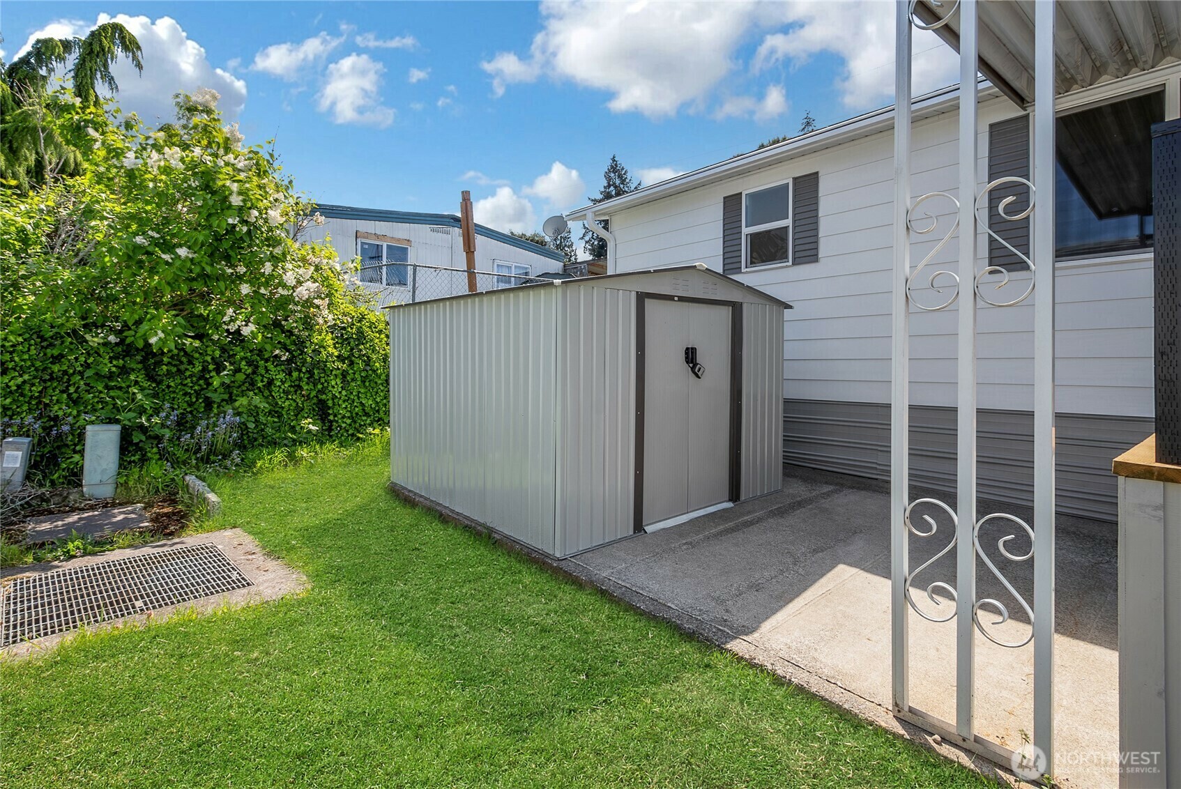 Property Photo: 22018 28th Place S 5 WA 98198