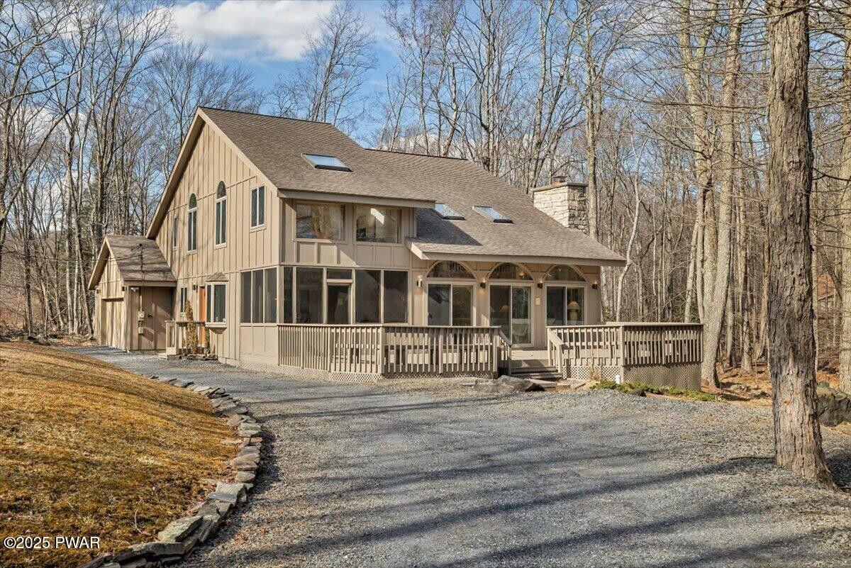 Property Photo: 165 Lake In The Clouds Road PA 18325
