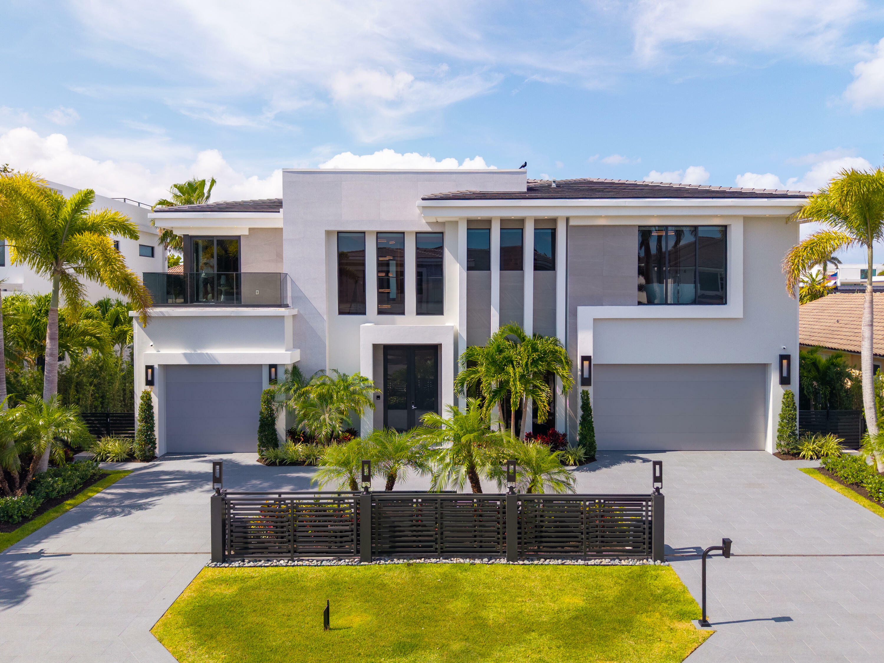 Property Photo: 511 Kay Terrace FL 33432