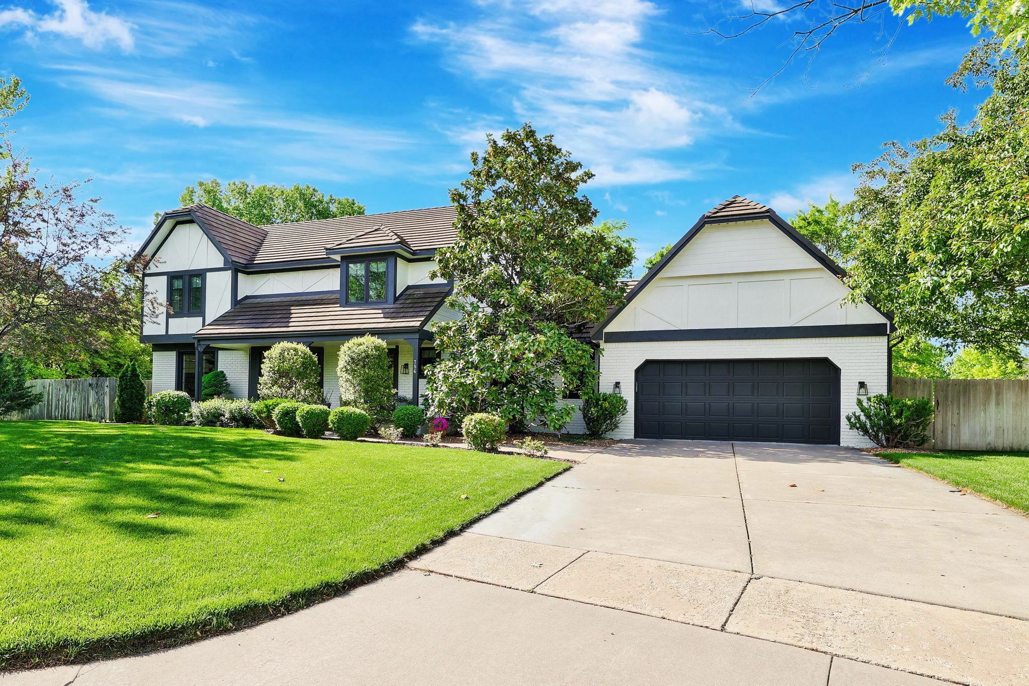 Property Photo: 756 N Stagecoach Ct KS 67230